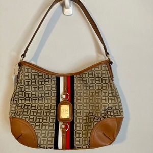 Tommy Hilfiger Hobo Bag